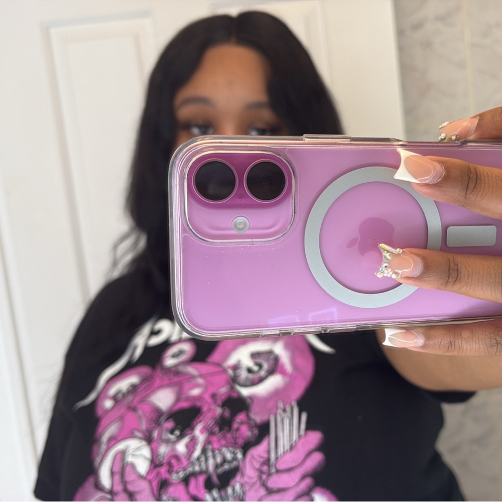 Meet your Posher, Khai